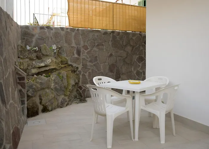 Danys Ischia