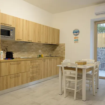 Danys דירה